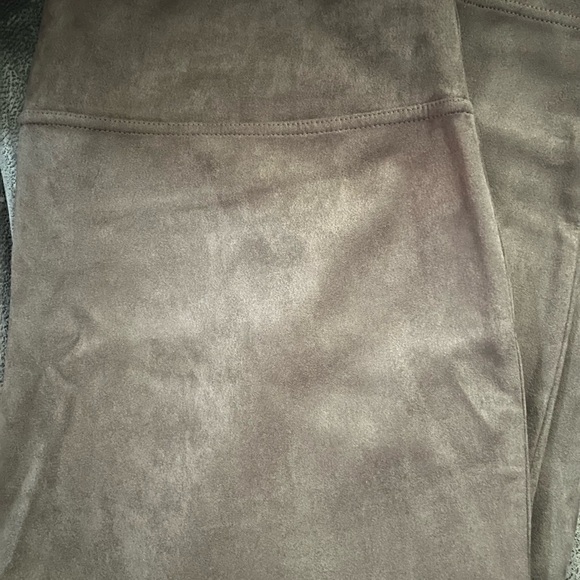 NWT Andrew Marc faux suede pants size xl women taupe color - Picture 6 of 6